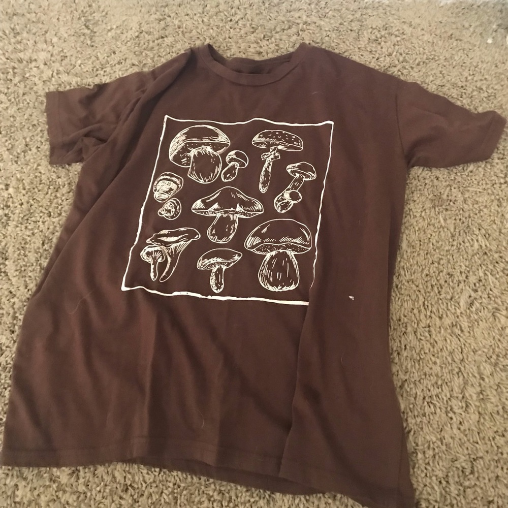 CUTE shein mushroom brown oversized t